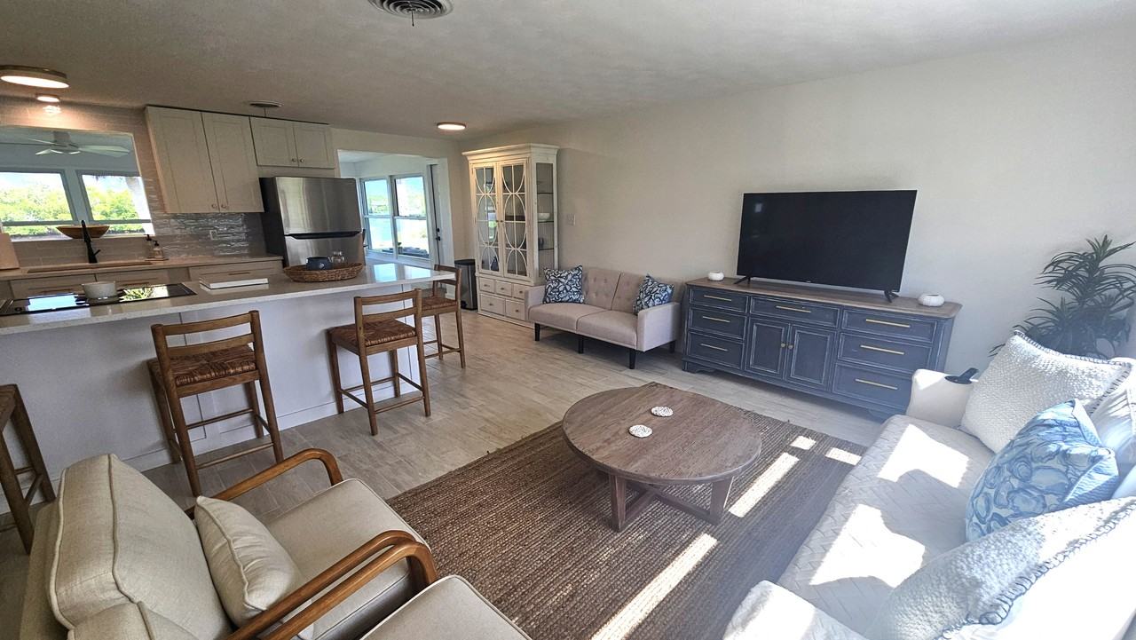 1210 Maryknoll Road - Photo 6 of 33