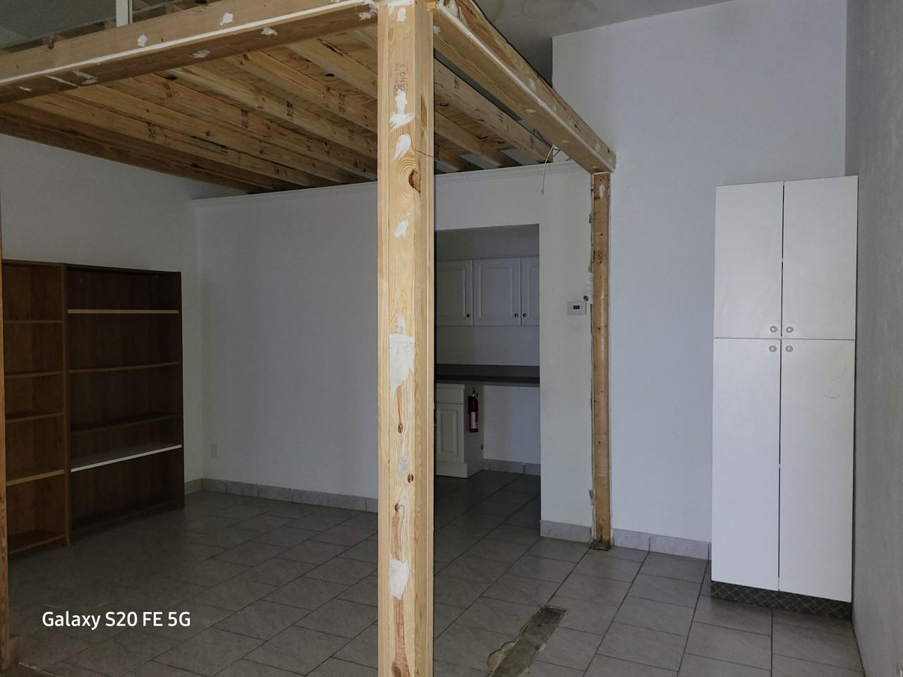 1211 Miramar St #4 - Photo 4 of 10