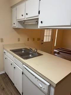 63 Hickory Knl - Photo 3 of 12