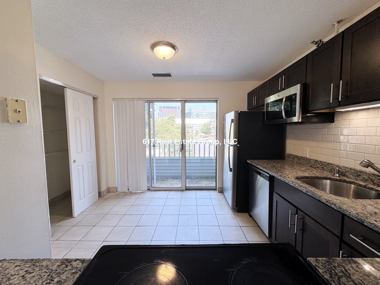 148 N Beacon St #B3 - Photo 4 of 15