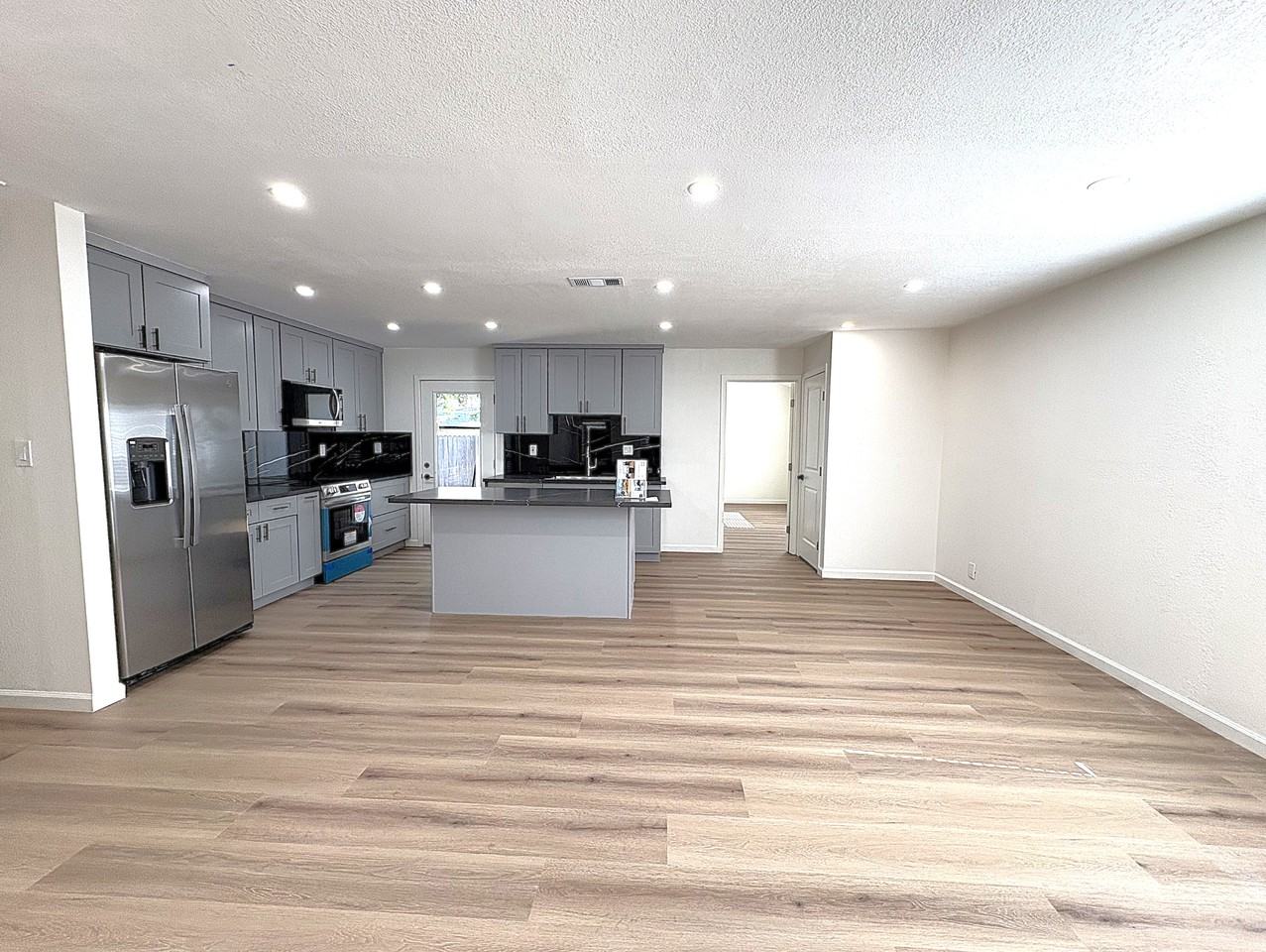 5507 Arizona Dr #NA - Photo 3 of 18