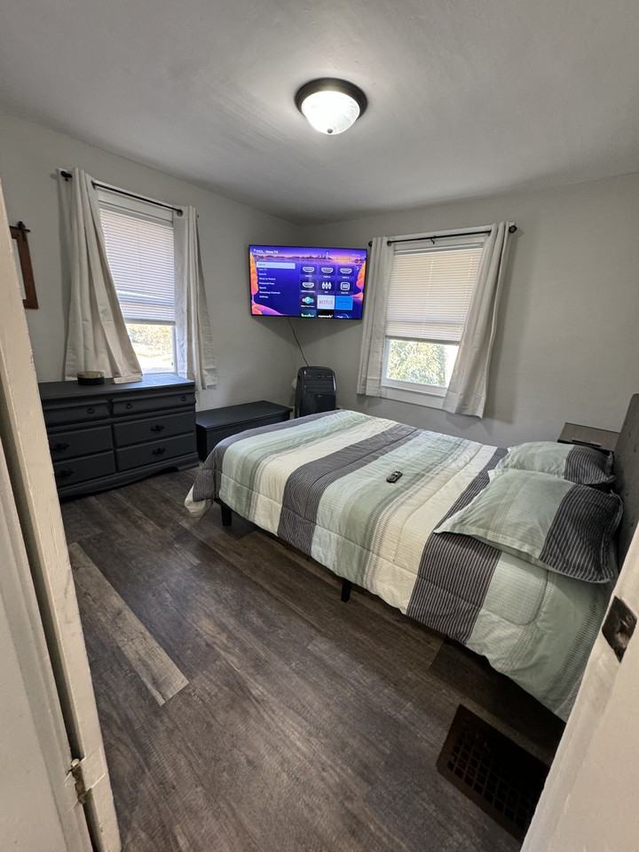 1230 N Kealing Ave - Photo 4 of 14