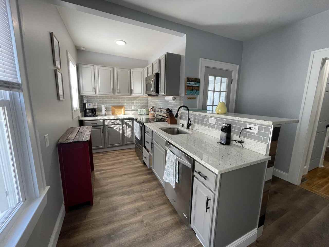 1230 N Kealing Ave - Photo 6 of 14