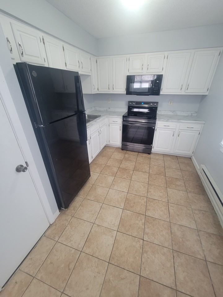 309 9th St N #1 - Photo 2 of 15