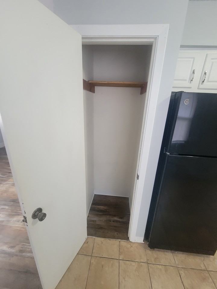 309 9th St N #1 - Photo 3 of 15