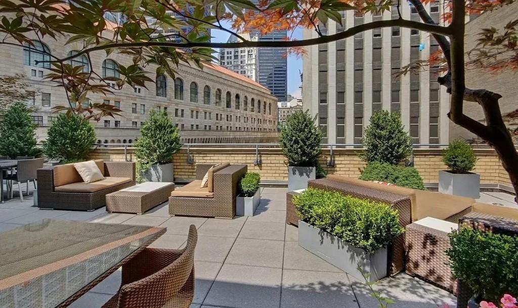 90 William St #12H - Photo 4 of 5