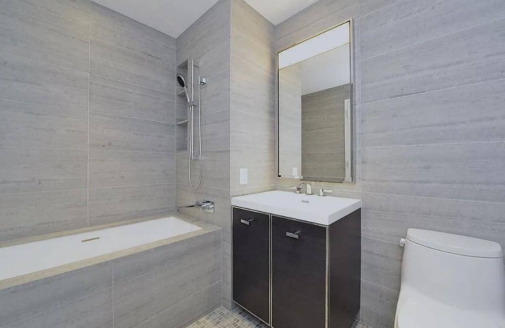 252 South St #46M - Photo 7 of 8