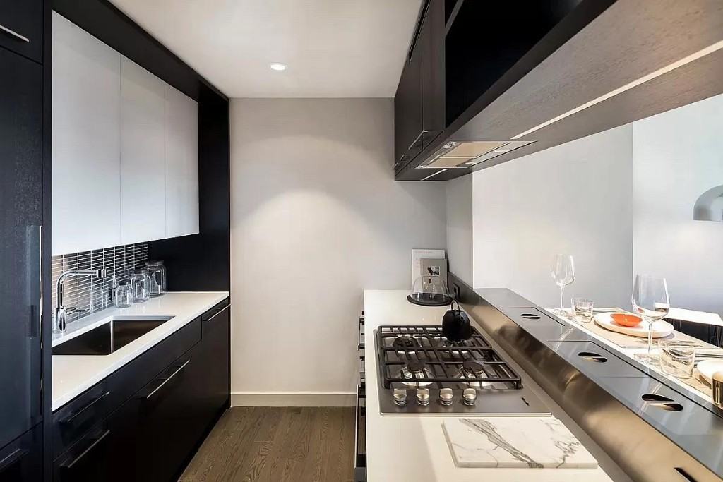 252 South St #23F - Photo 2 of 20