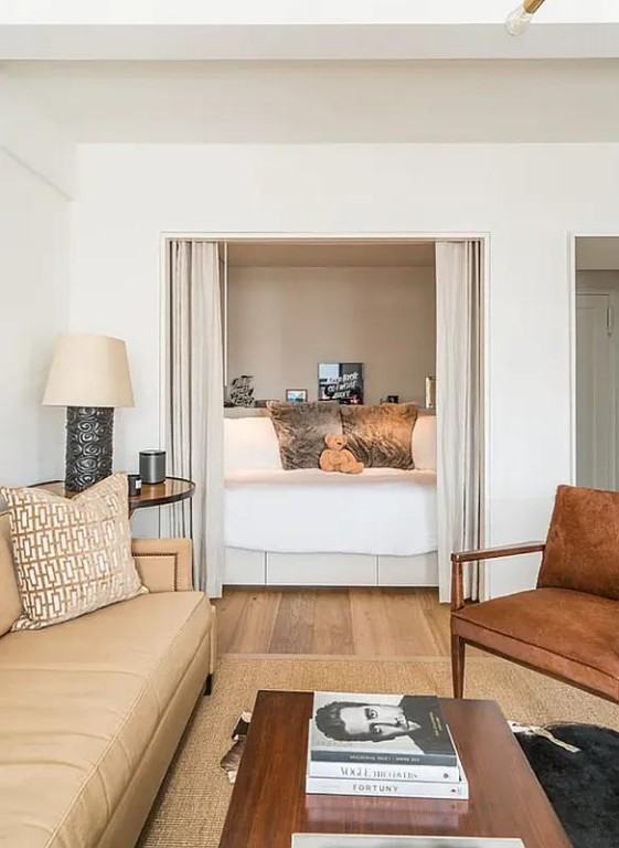 161 W 16th St #6 - Photo 2 of 5