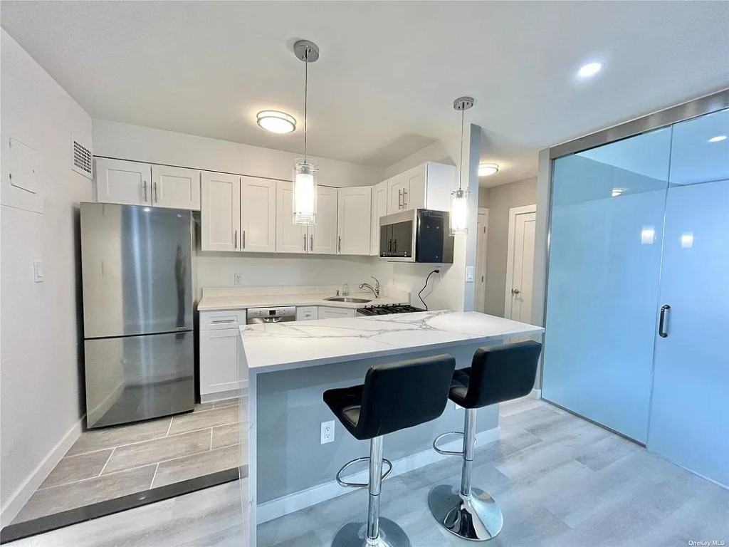 170 W 23rd St #2Q - Photo 5 of 16