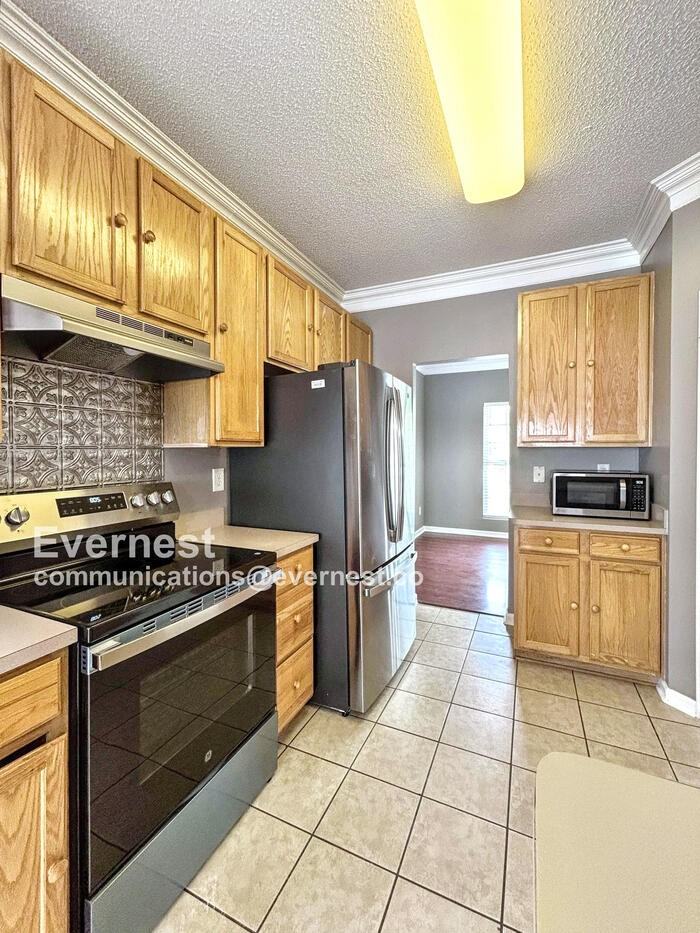 4016 Cascade Dr - Photo 2 of 22