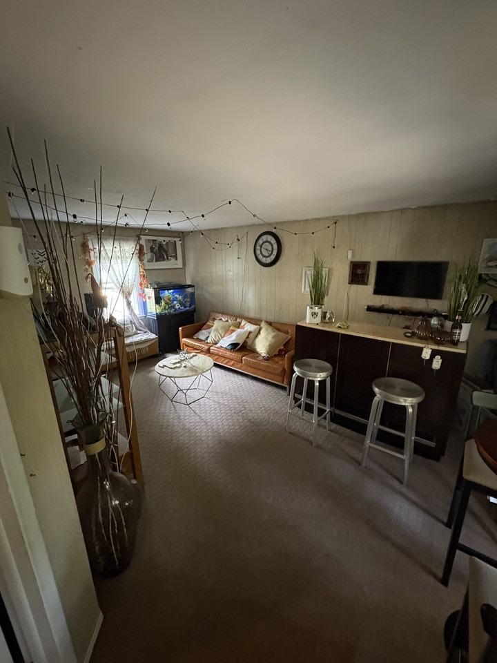 15 Ingersoll Street - Photo 3 of 7