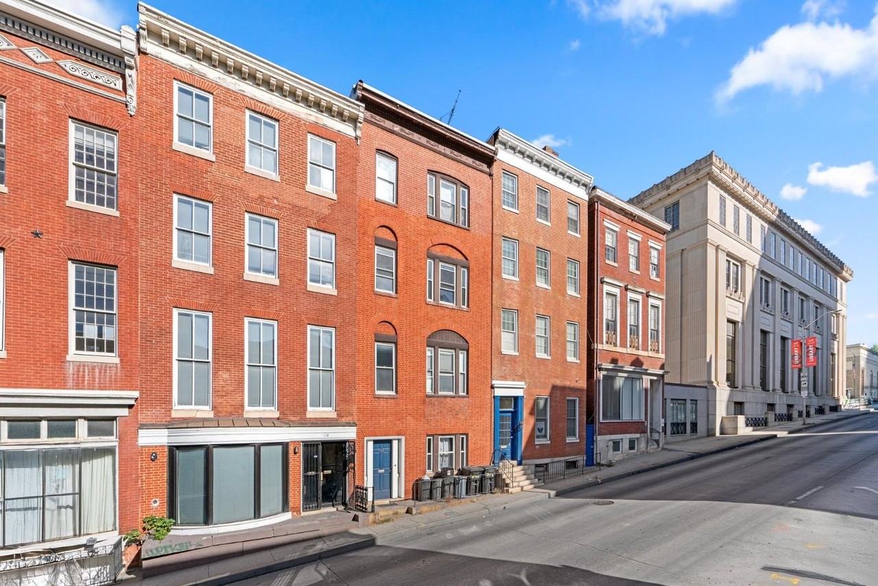 112 W Mulberry St - Photo 3 of 5