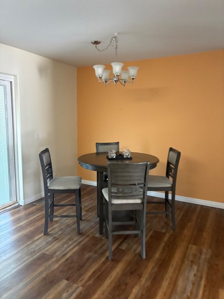 406 Pratt Pl - Photo 5 of 9
