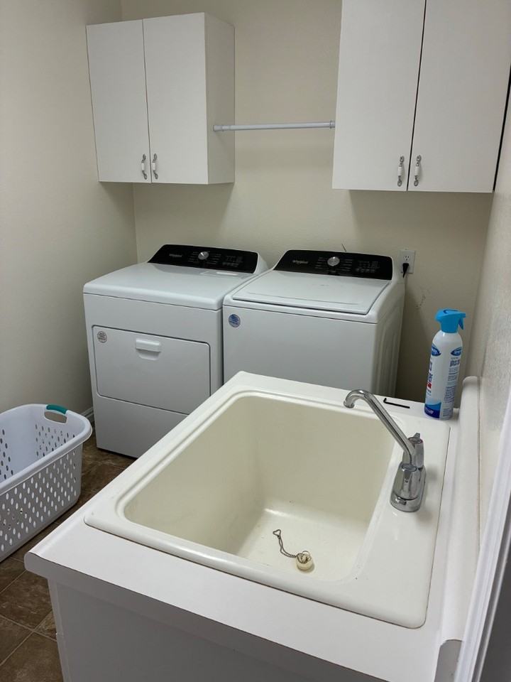 406 Pratt Pl - Photo 6 of 9