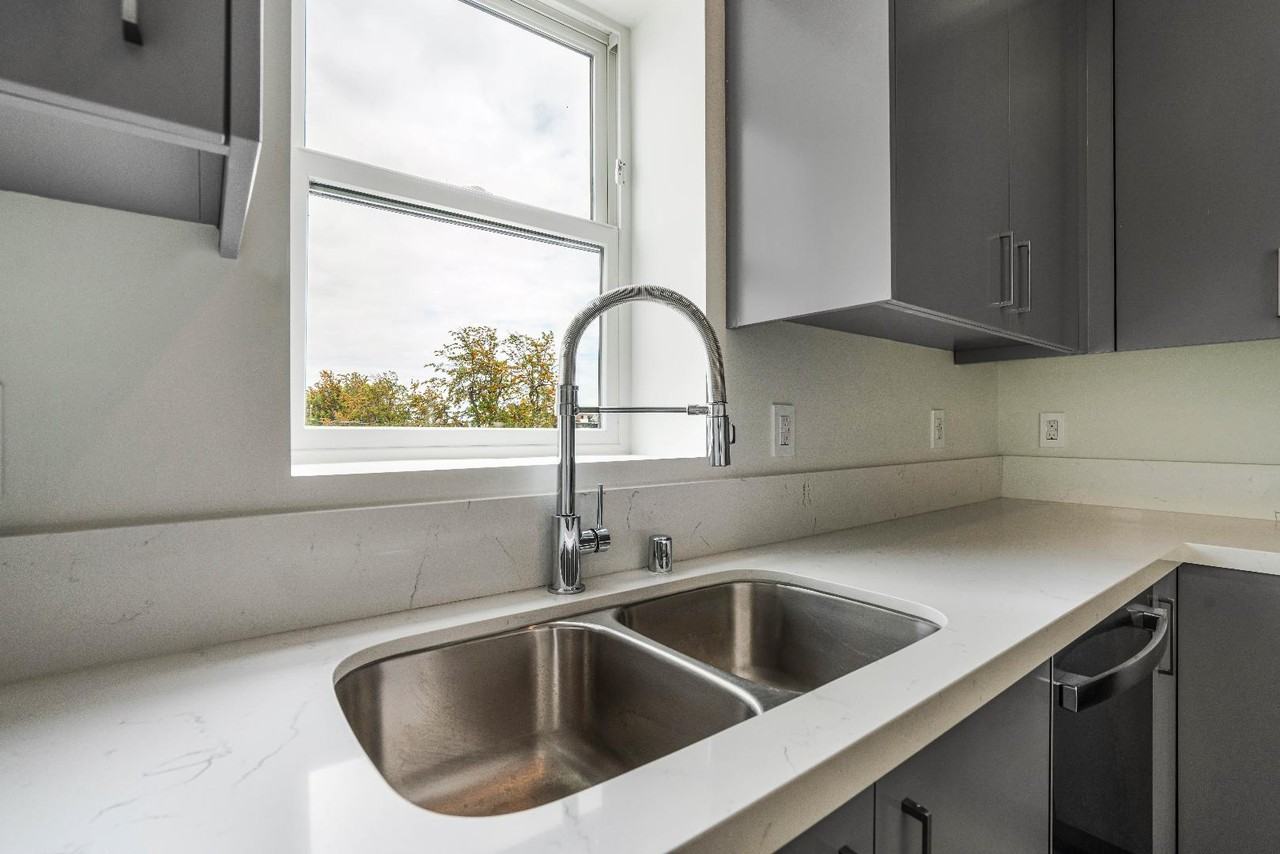 Jade of Palms - Photo 6 of 21