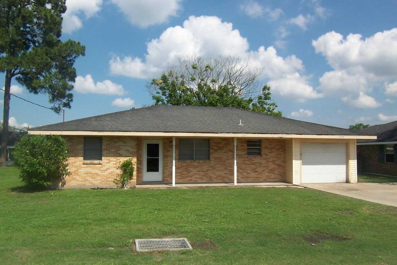 1123 W Camellia Dr - Photo 2 of 20