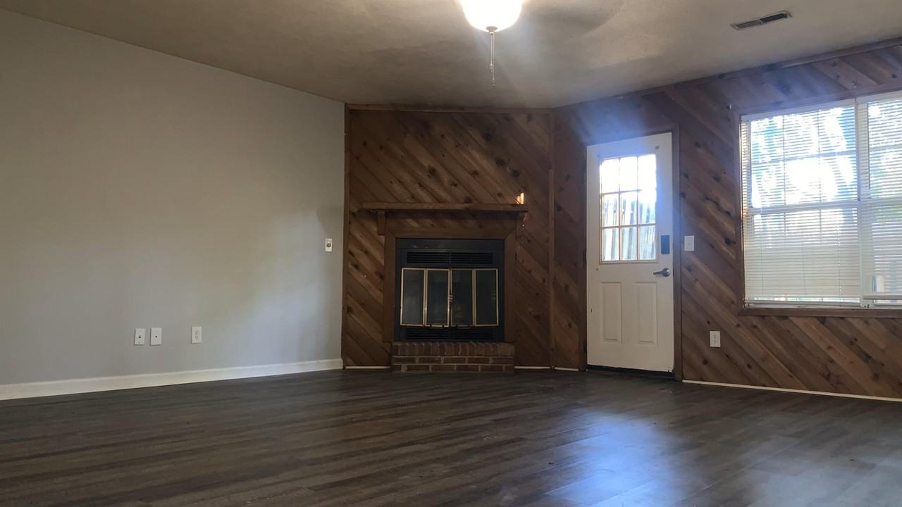 4316 Worsham Avenue - Photo 7 of 10