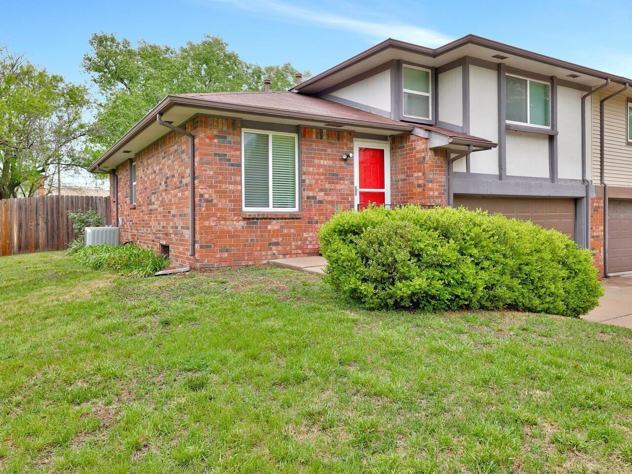 1315 N Denene St - Photo 2 of 20