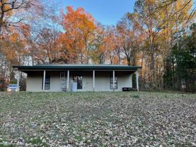 420 Barnett Cir - Photo 1 of 1