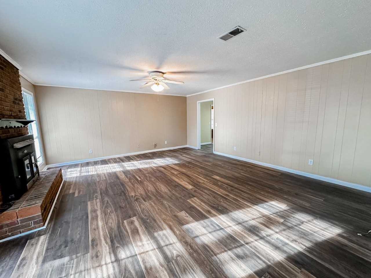 99 Gardenia Dr - Photo 2 of 20