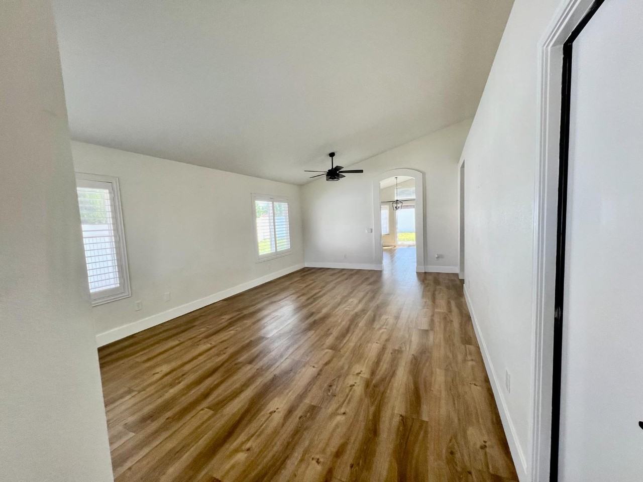 31959 Corte Avalina - Photo 2 of 11