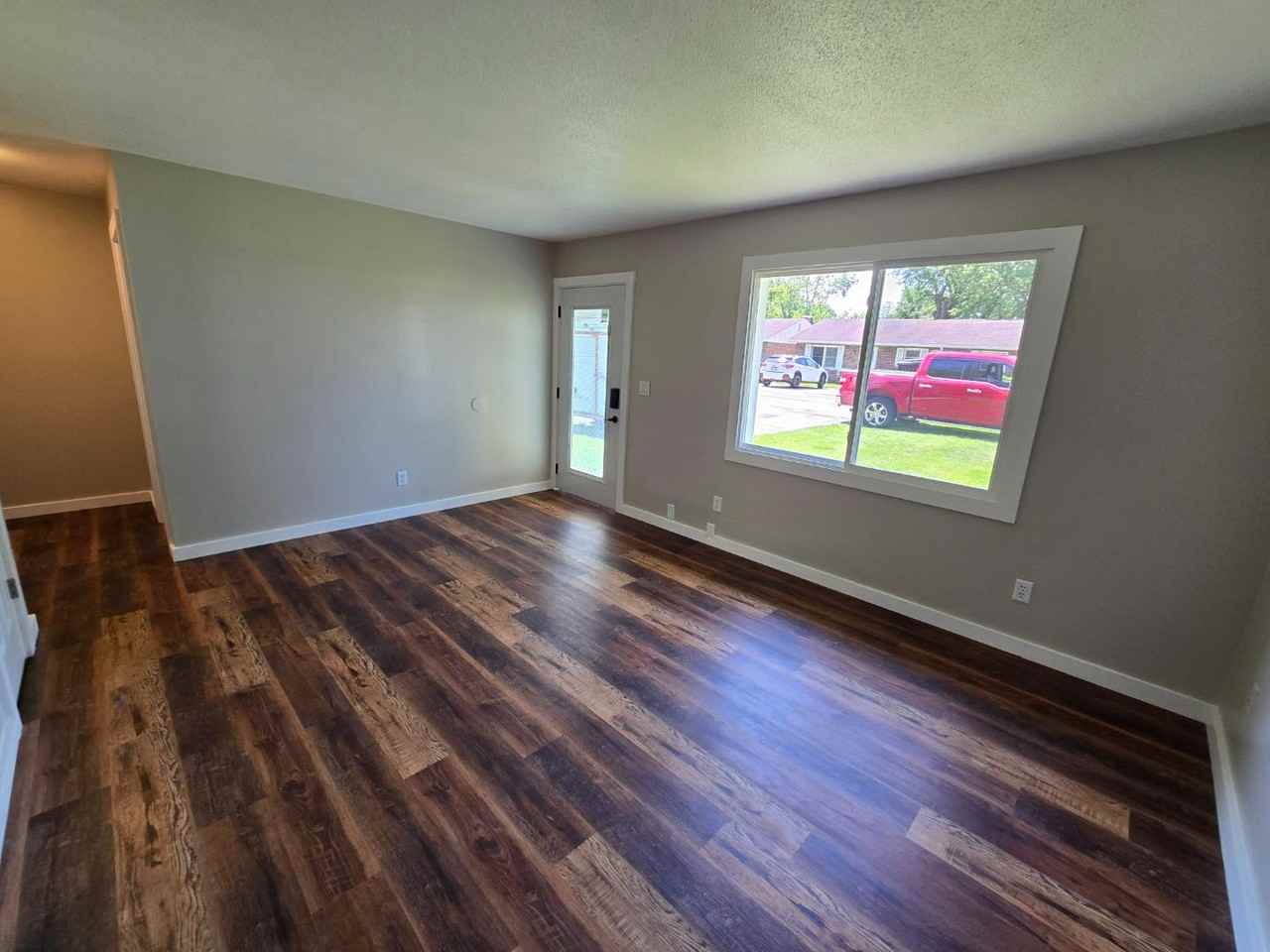 614 Fishlock Avenue - Photo 3 of 10