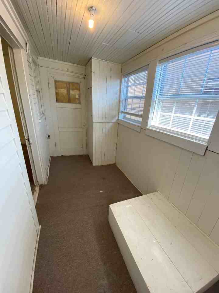 302 North Barker Avenue - Photo 2 of 10