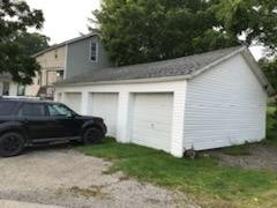 703 1/2 Highland Ave - Photo 1 of 1