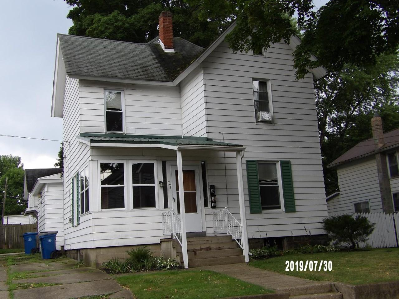 743 Garden Street - Photo 3 of 13