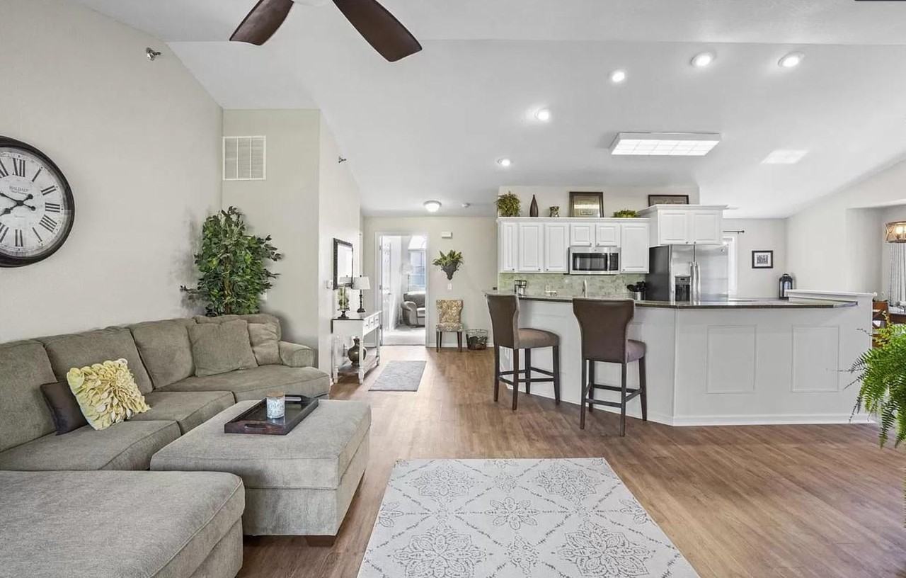 2824 55th Avenue - Photo 4 of 20