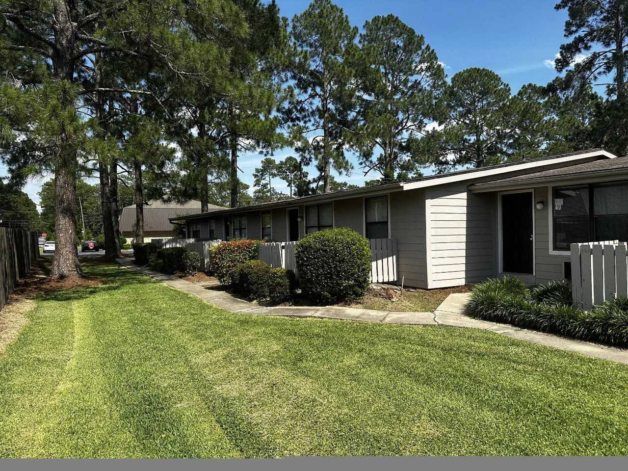 Sunnyside - Photo 2 of 40