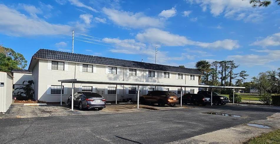 El Sereno Apartments - Photo 2 of 3