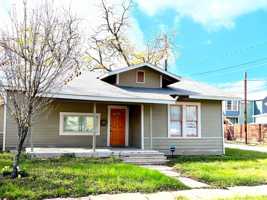 featured image of 1013 N Palmetto Ave