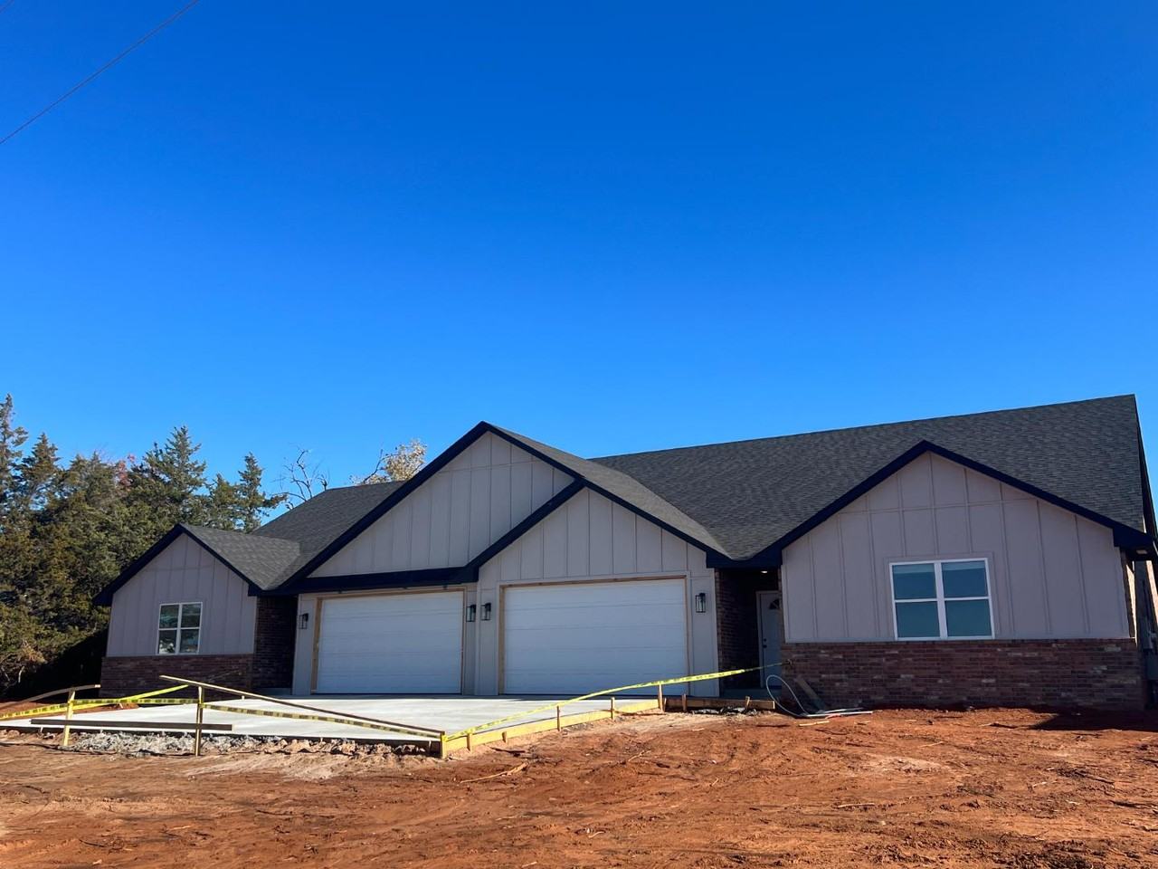 2606 N Main St - Photo 2 of 11