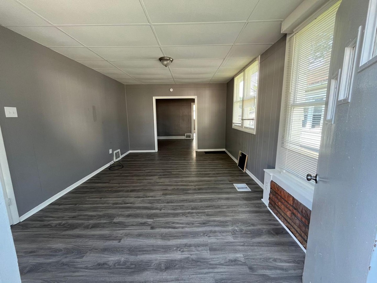 1110 S Harlan Ave - Photo 5 of 20