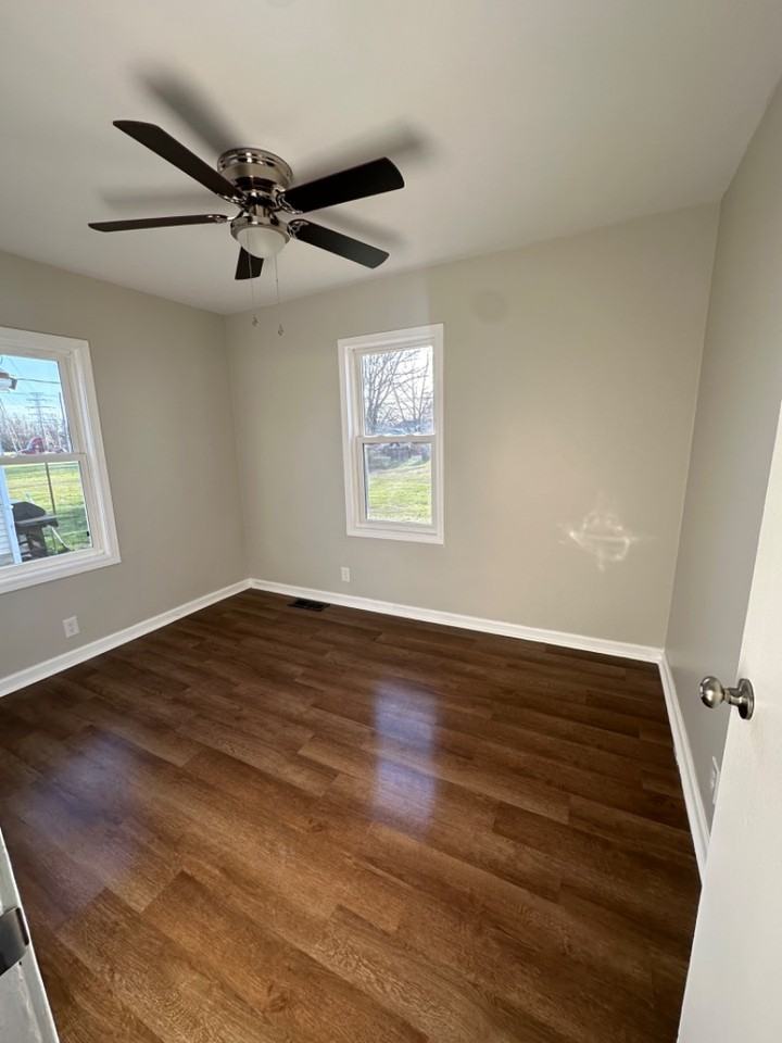 3022 N Fulton Ave - Photo 5 of 15