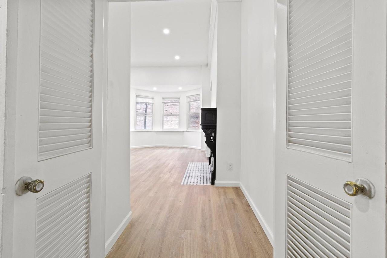 1602 South Broad Street - Photo 7 of 22