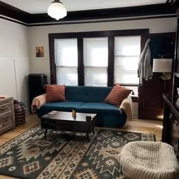 515 N Pinckney St - Photo 3 of 43