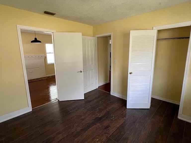 1362 West 25th Street - Photo 6 of 11