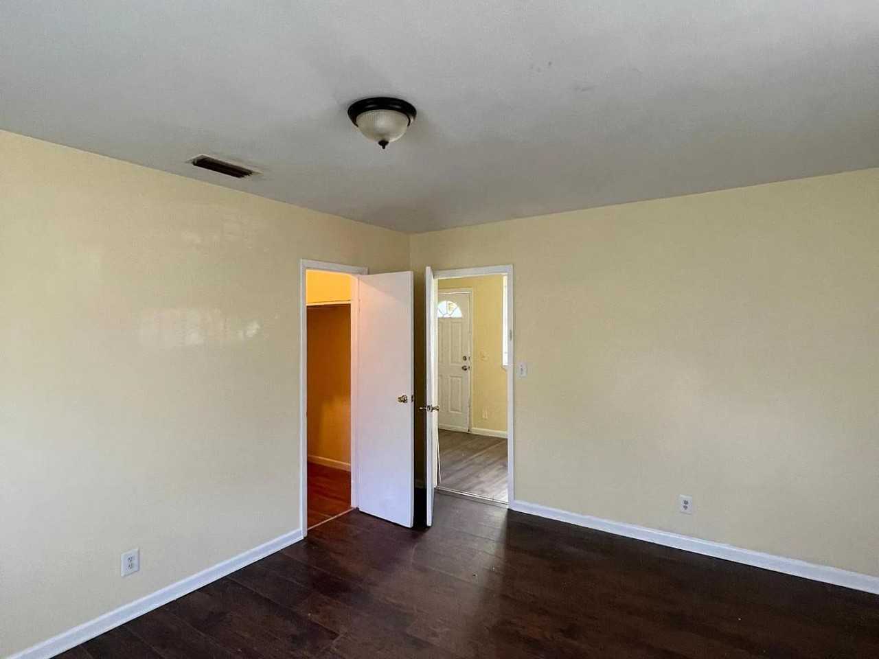 1362 West 25th Street - Photo 7 of 11