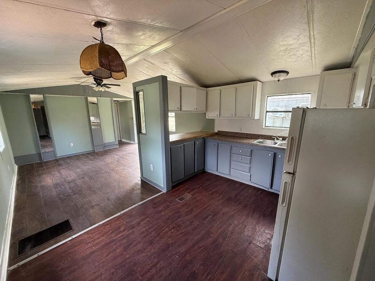 Alcoy Rd - Photo 2 of 8