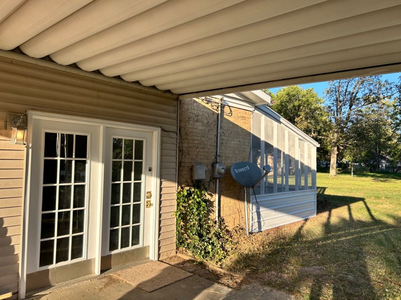 414 Shady Ln - Photo 3 of 20