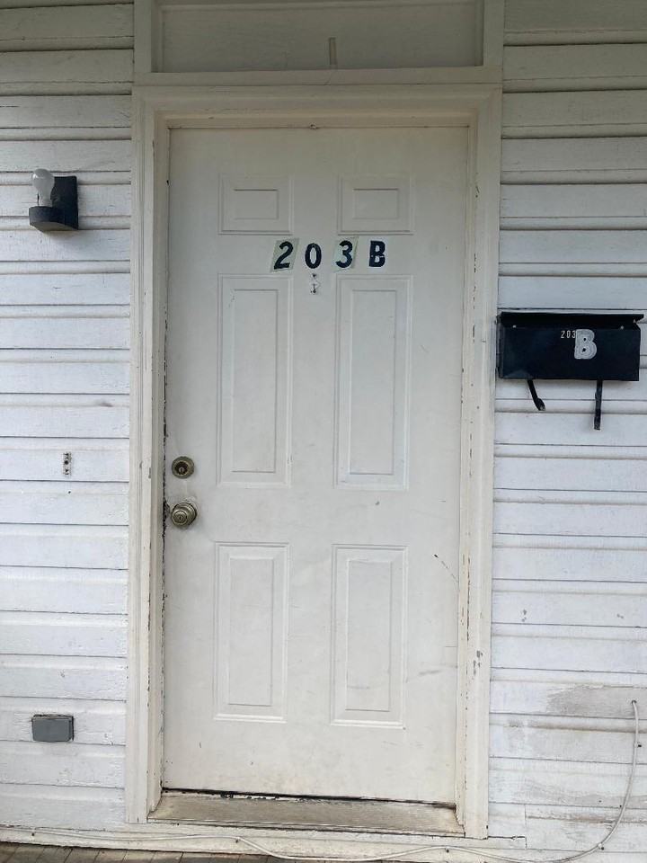 Belleview - Photo 3 of 18