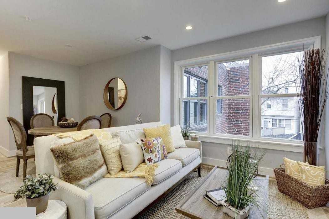 1516 K St Se - Photo 5 of 20