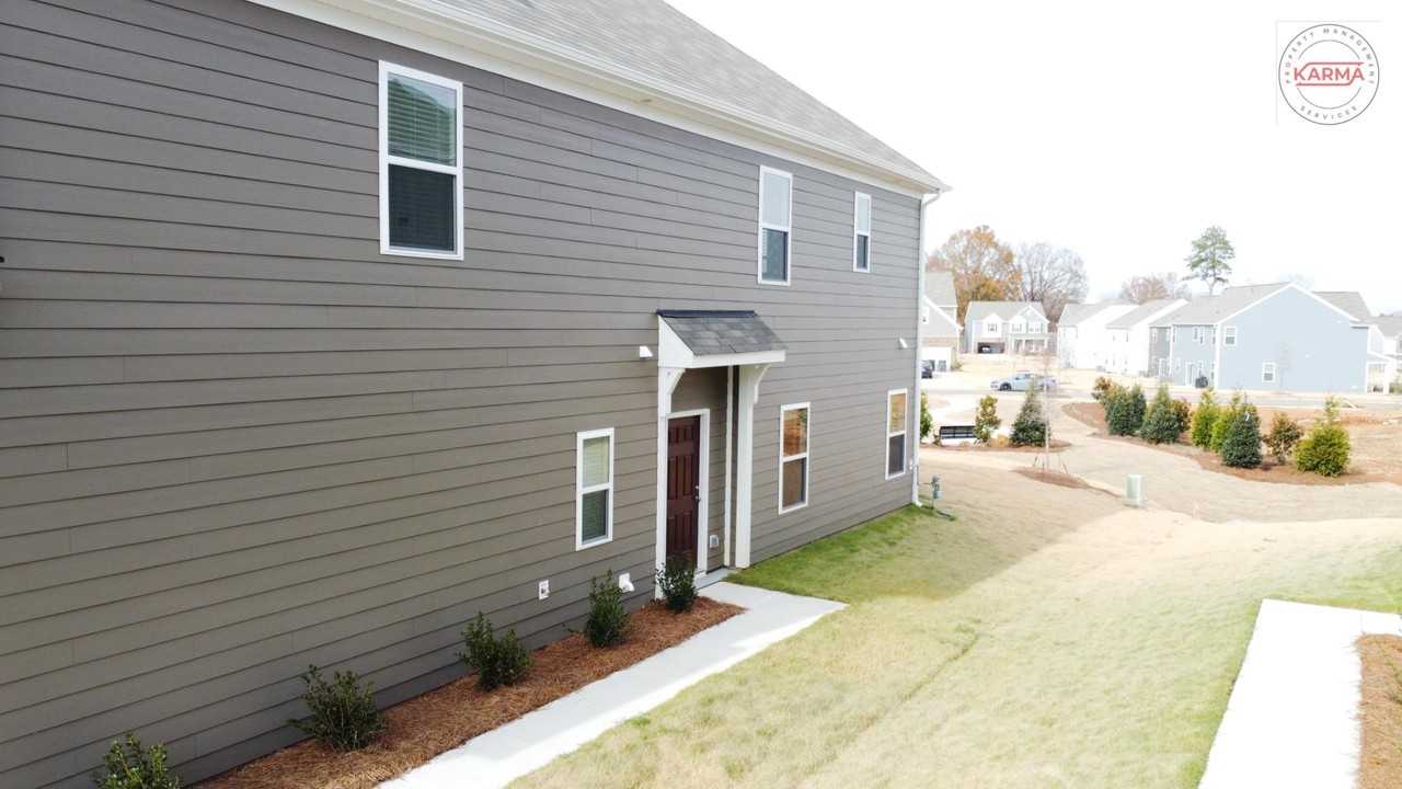 785 Earhart St - Photo 6 of 20