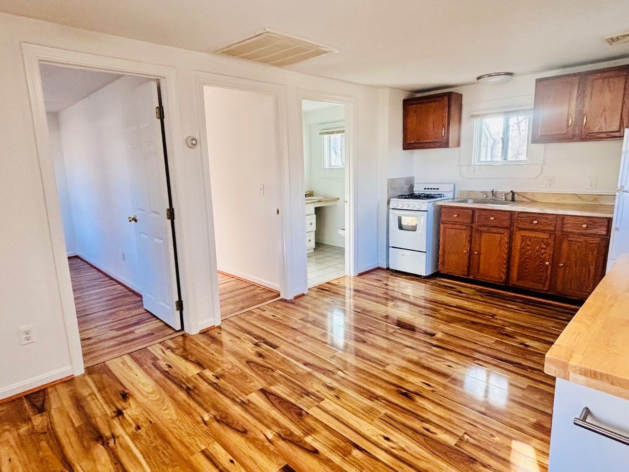 15 Reindeer Ln - Photo 2 of 8