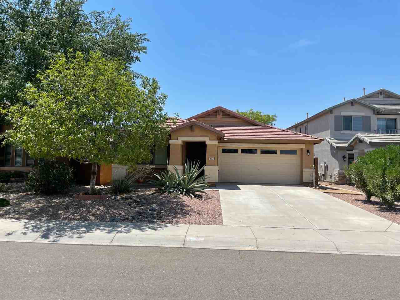 633 E. Leslie Ave - Photo 2 of 20