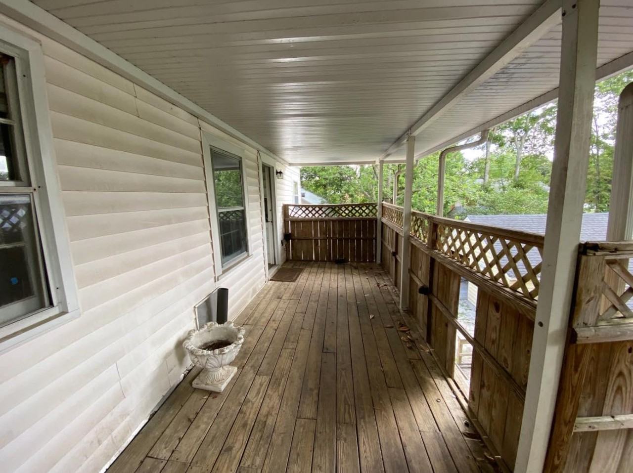 407 Lewis Street - Photo 7 of 20