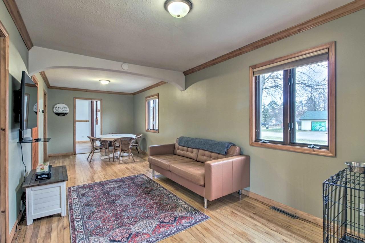 125 4th St Ne - Photo 2 of 9